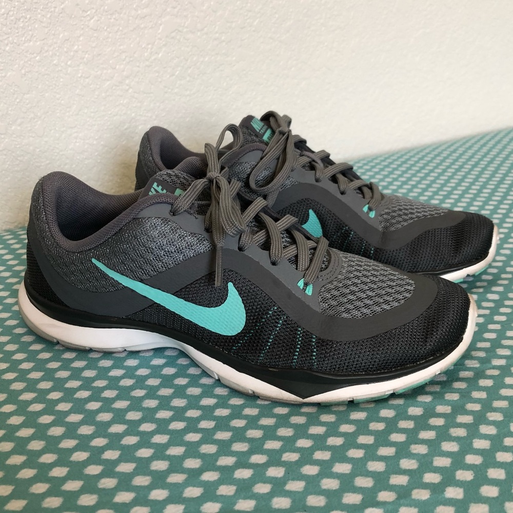 Women’s Nike’s size 5
